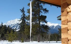 Mica Mountain Lodge & Log Cabins